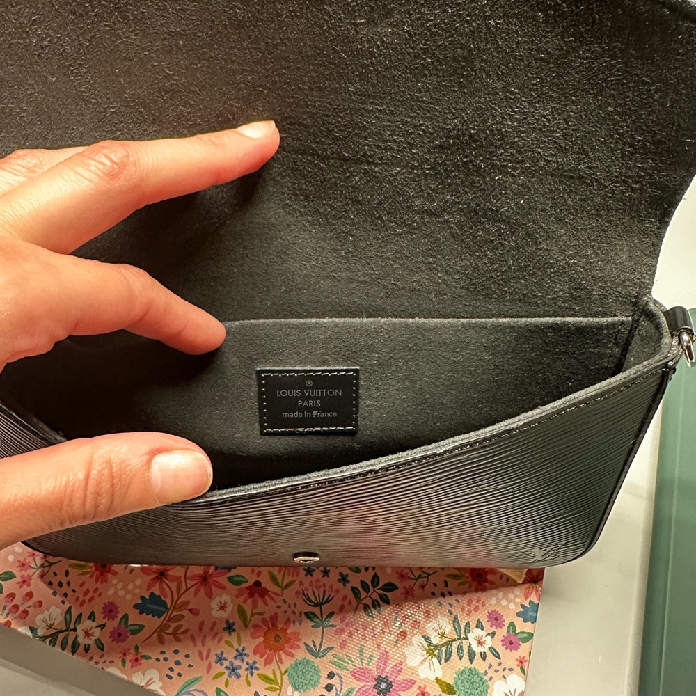 Louis Vuitton Felicie Pochette Bag - Picture 7 of 9